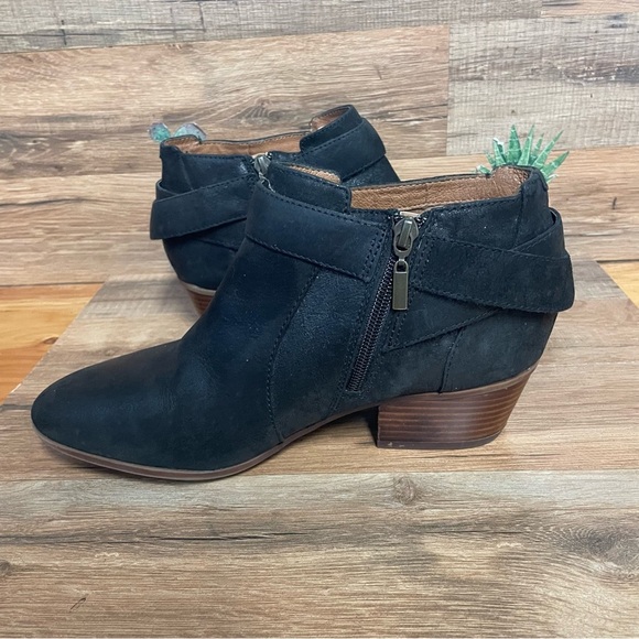 Clarks Spye Belle Black Leather Ankle Booties women’s 9.5 boho - Picture 2 of 10